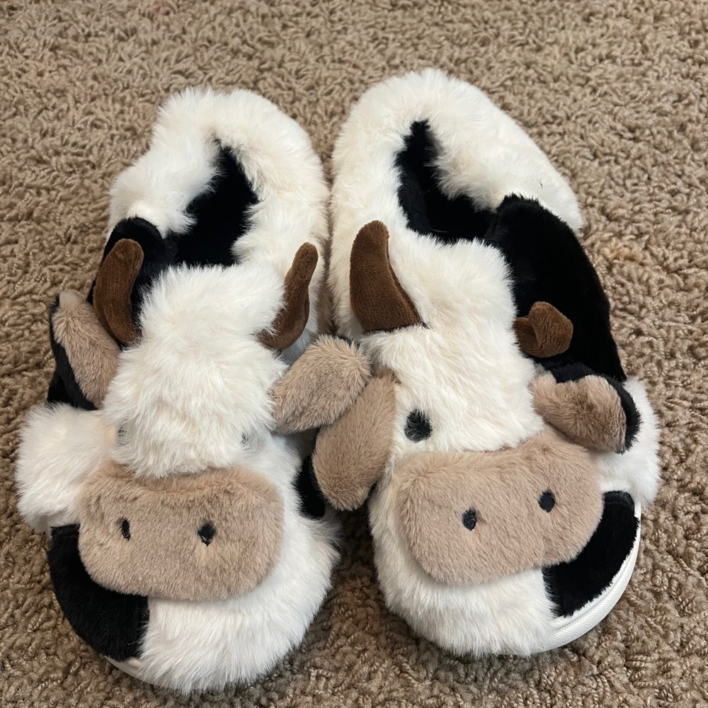 Cow Slippers Kids/Womens Brand New
